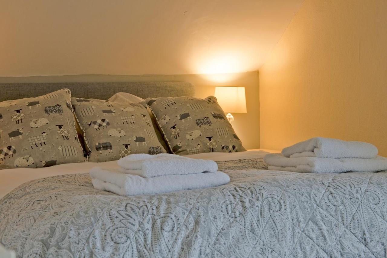 Moorland View Farm B&B Oakamoor Екстериор снимка